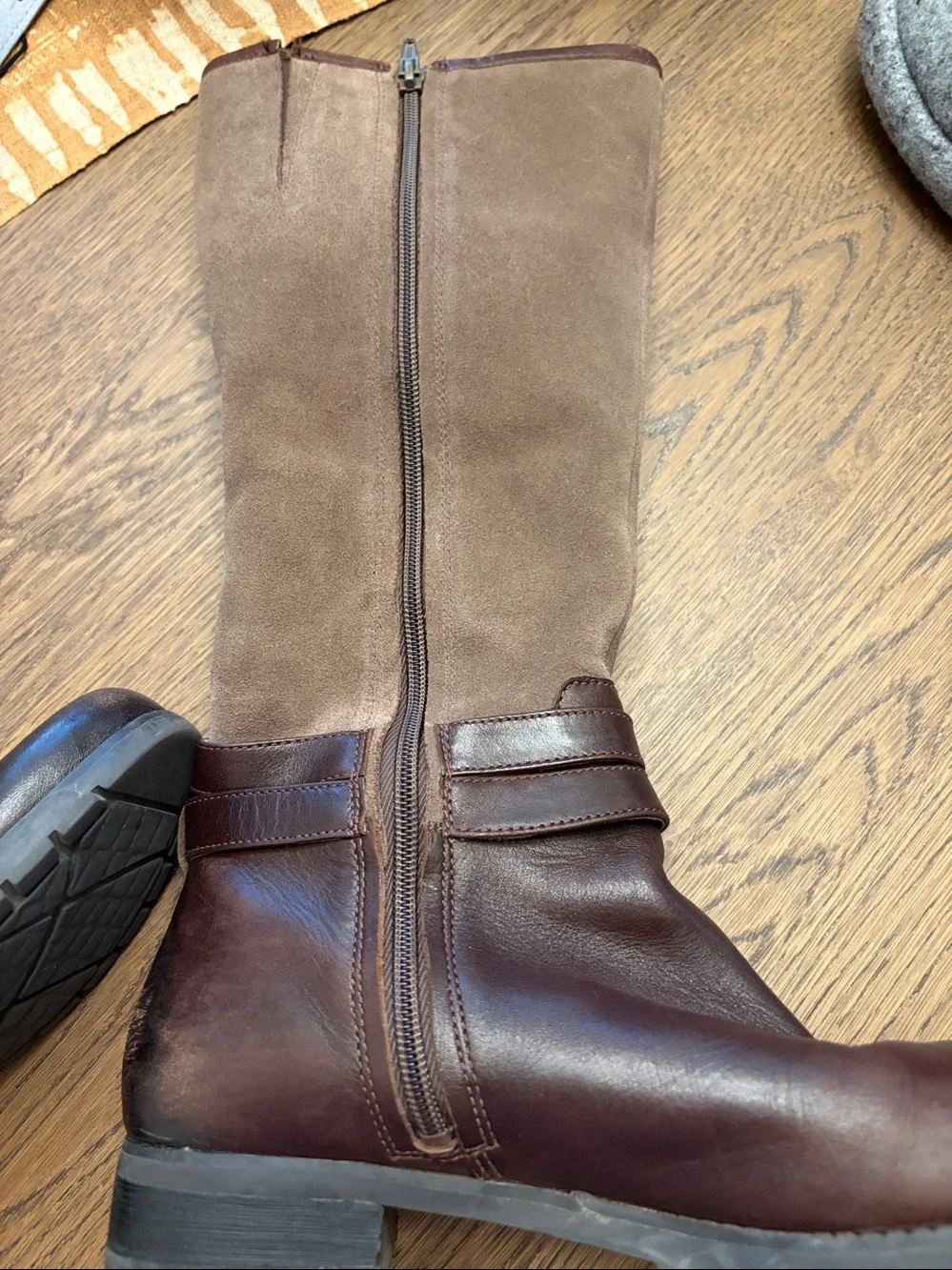 Rockport or foot suede